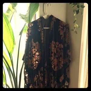 Witchy burnout kimono NWT